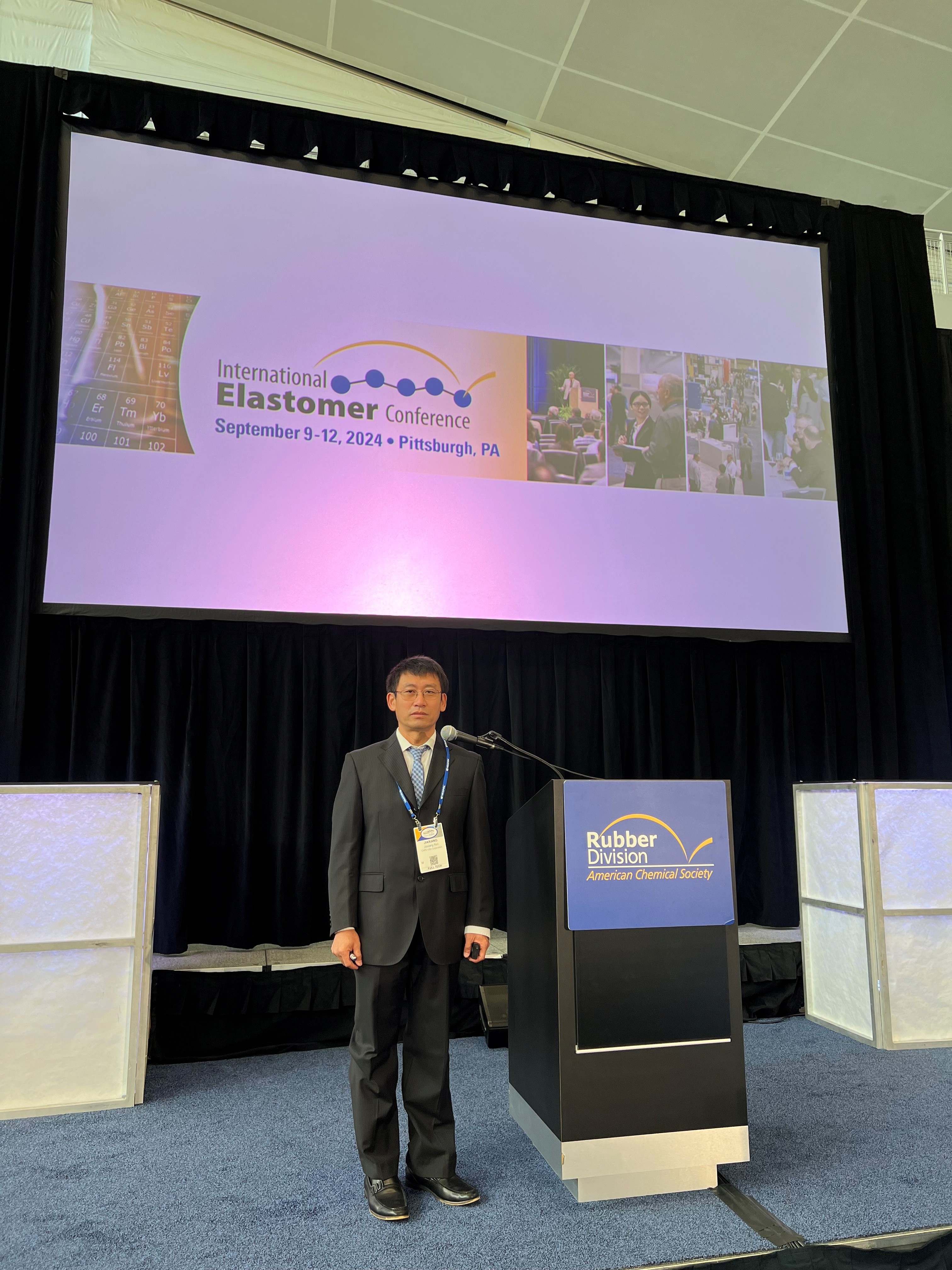 Dr. Jason Ren award ceremony